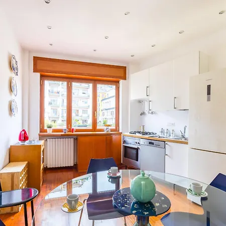 Colonna Classic Style By Wonderful Italy * Неаполь