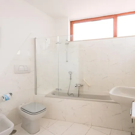 Apartment Colonna Classic Style By Wonderful Italy *