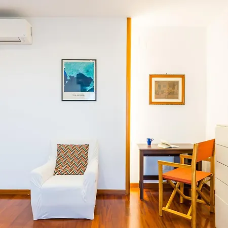 Colonna Classic Style By Wonderful Italy *