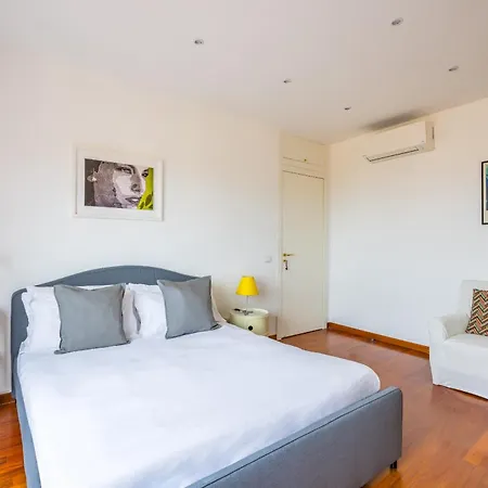 Colonna Classic Style By Wonderful Italy * Неаполь